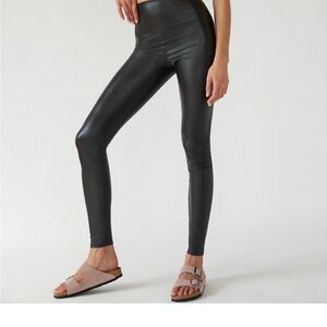 Aritzia Wilfred Free Faux Leather Leggings - Black